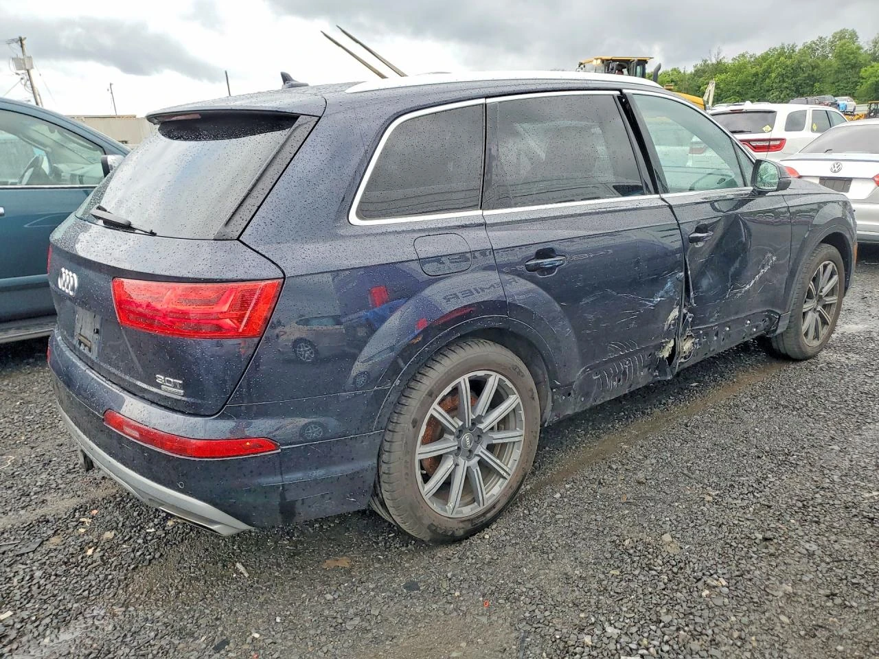 Audi Q7 3.0l Premium Plus, снимка 3 - Автомобили и джипове - 56349035