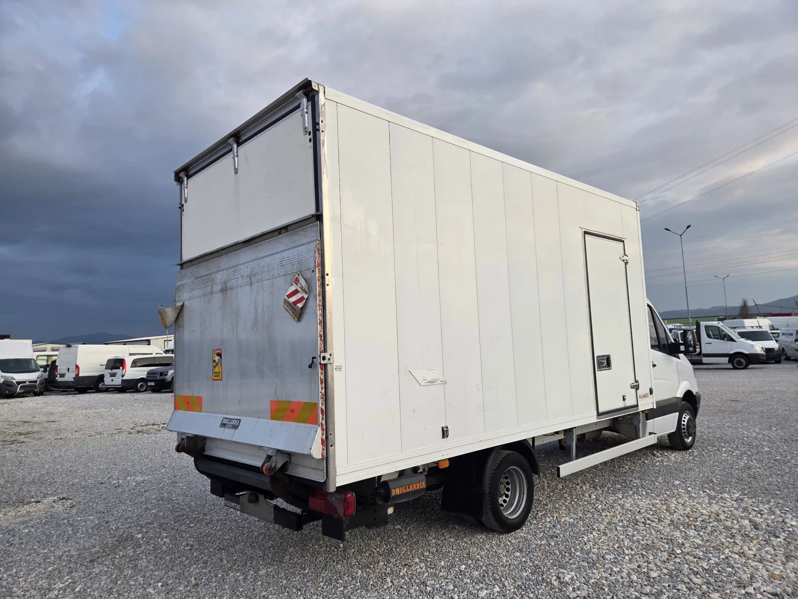 Mercedes-Benz Sprinter 513 CDI, Клима, Падащ борд, 5 метра, До 3.5 тона, снимка 5 - Бусове и автобуси - 53952294