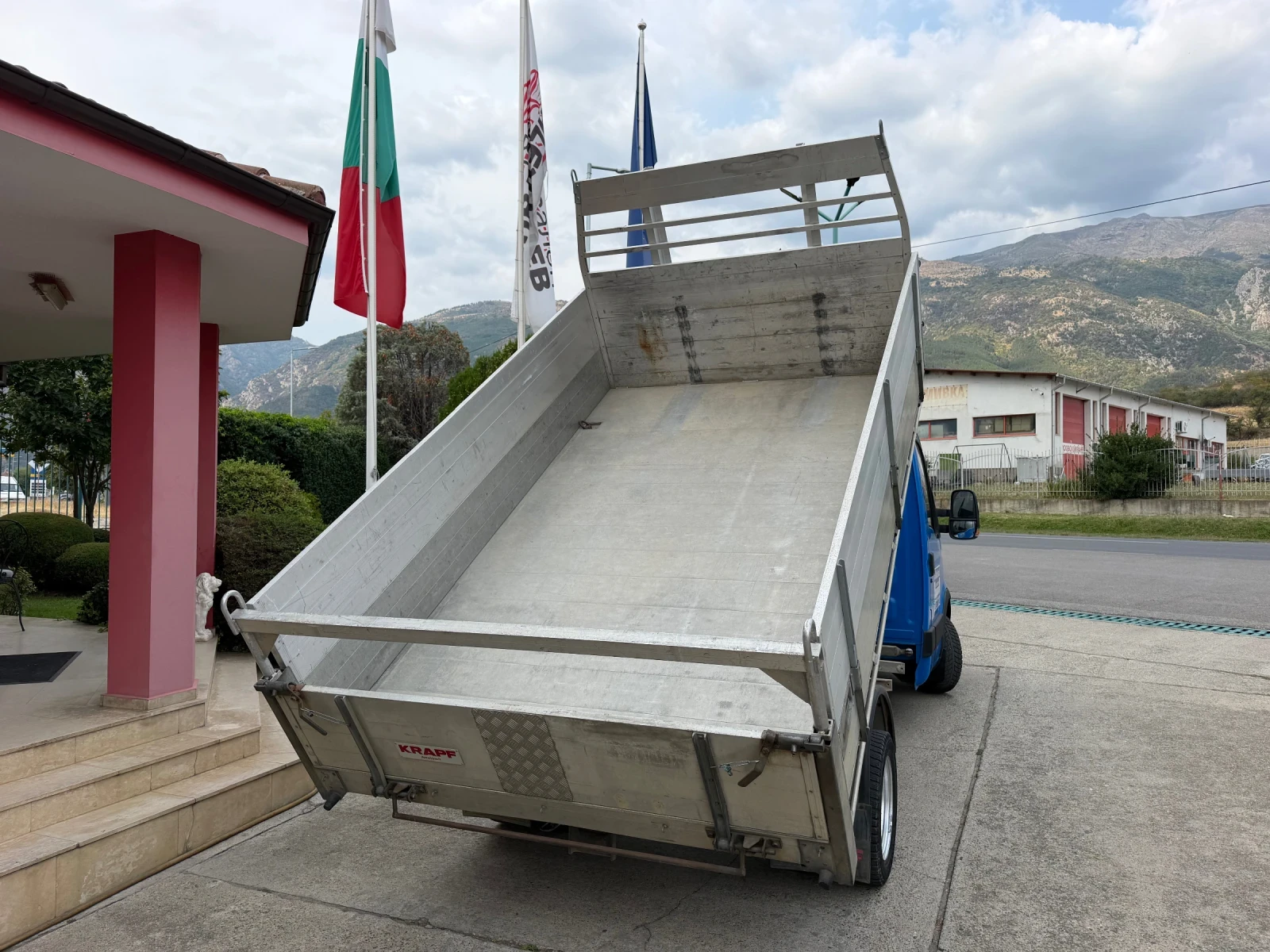 Iveco Daily 3.0HPI* 35C15* Тристранен самосвал* 3.20 метра кош, снимка 7 - Бусове и автобуси - 56041609