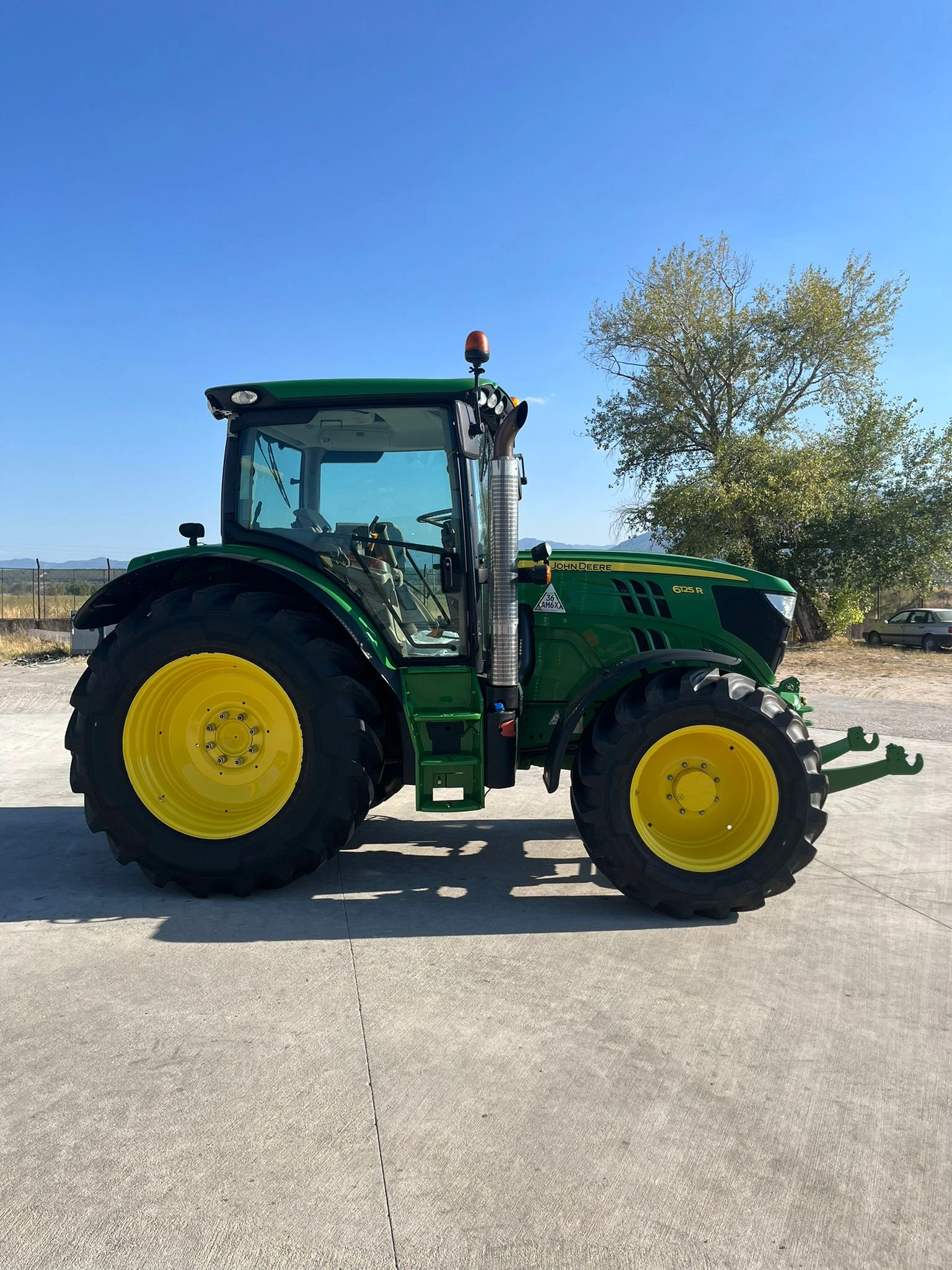  John Deere 6125R     20% | Mobile.bg   14
