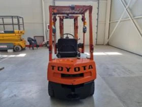 Мотокар Toyota 1.5 тона / перфектен, снимка 4