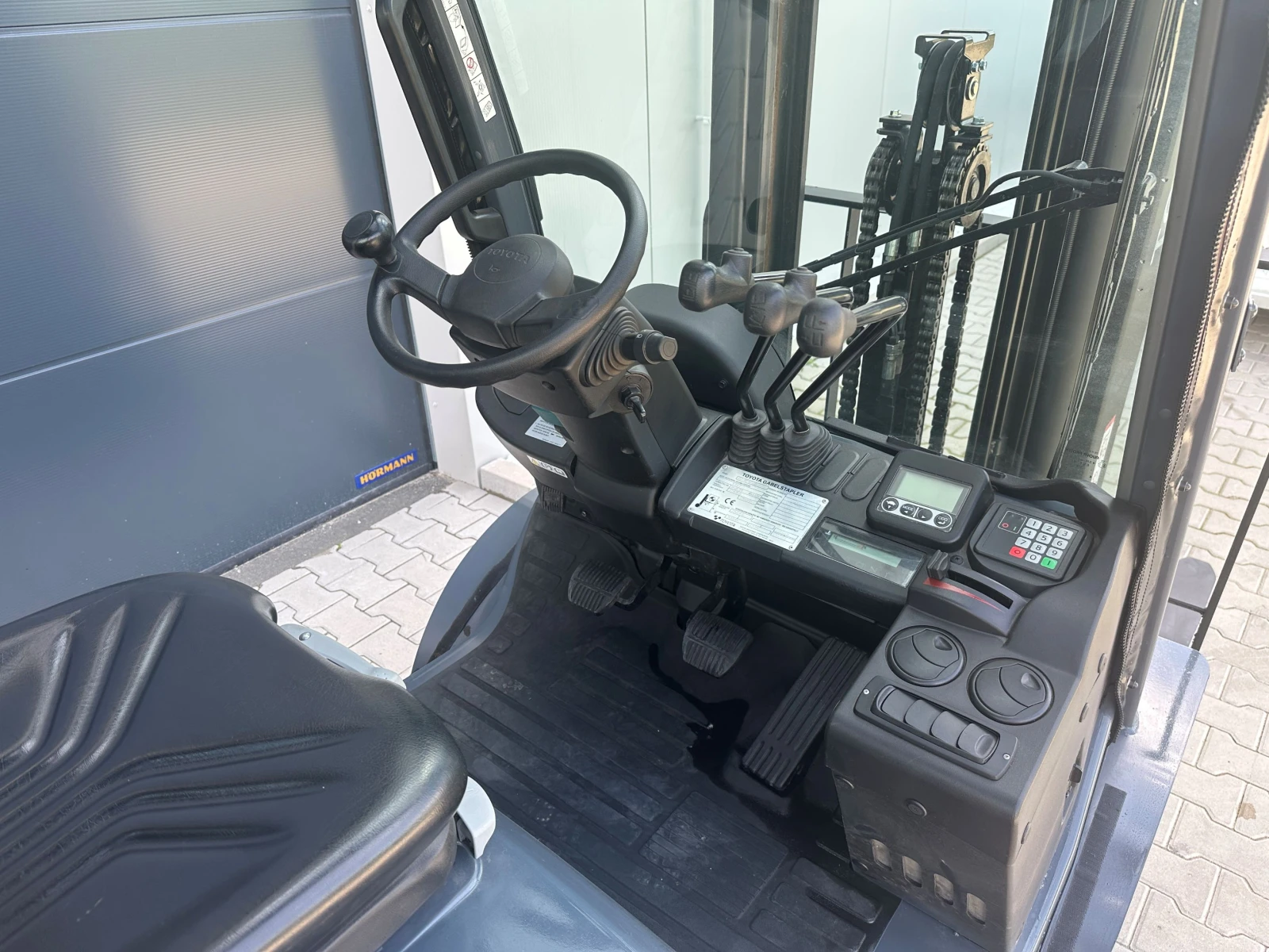 ������� Toyota 02-8FGF25 | Mobile.bg � ����������� 6