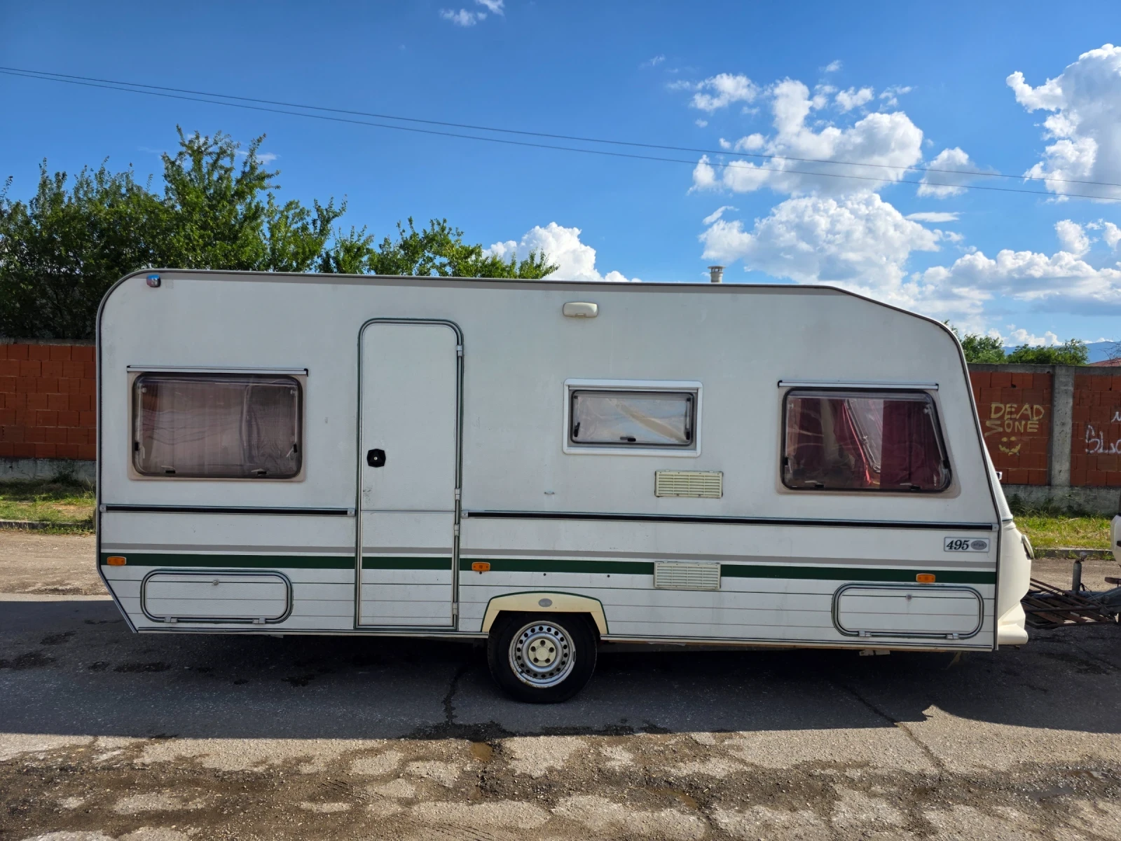 Каравана Adria CHATEAU 495, снимка 3 - Каравани и кемпери - 54677604