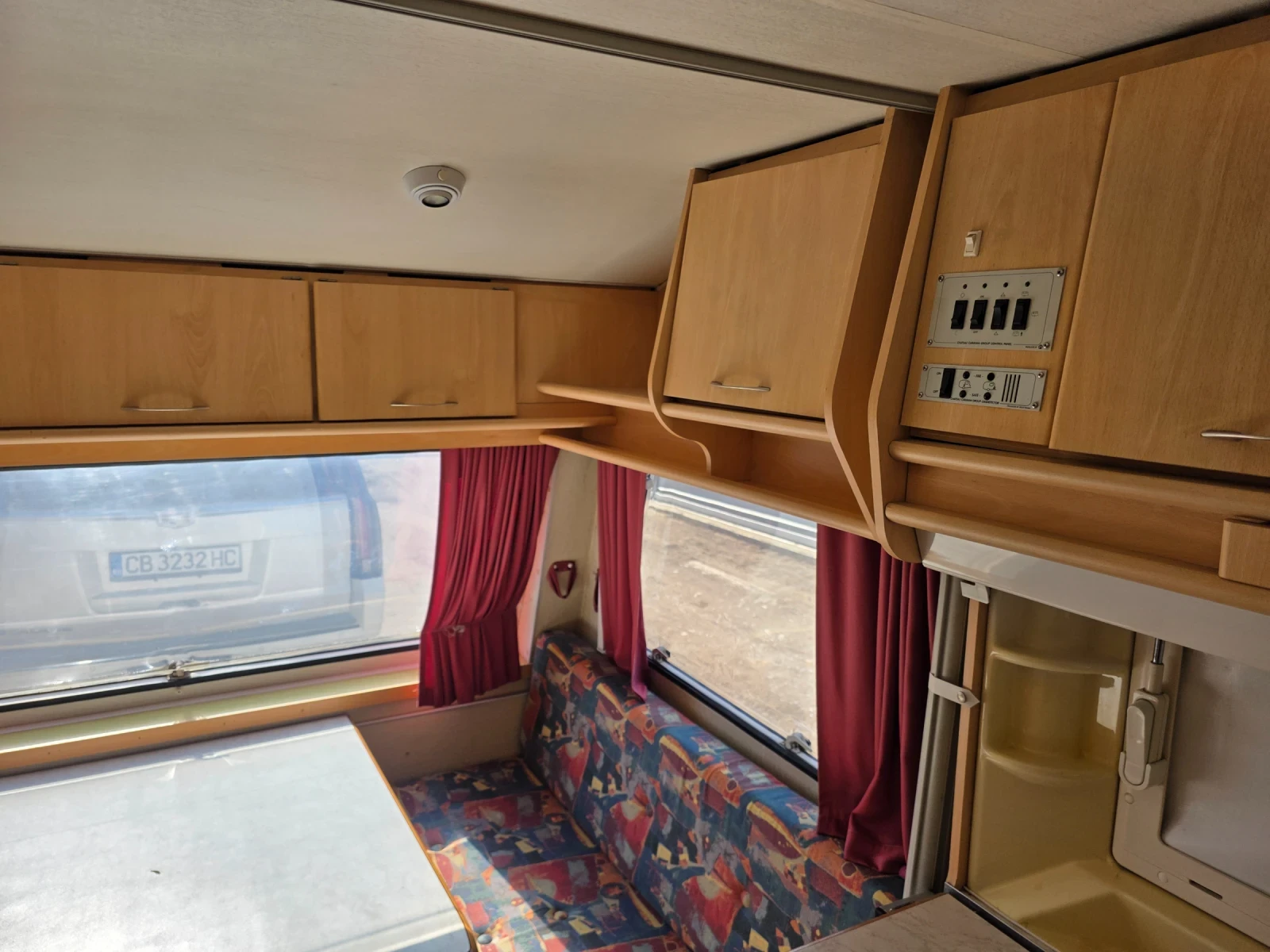 Каравана Adria CHATEAU 495, снимка 10 - Каравани и кемпери - 54677604