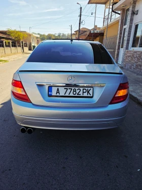 Mercedes-Benz C 180, снимка 4