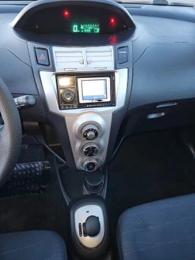 Toyota Yaris 1, 3I-Автоматик-ГАЗ, снимка 16