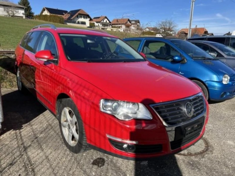 VW Passat highline Swiss, снимка 8 - Автомобили и джипове - 47174405