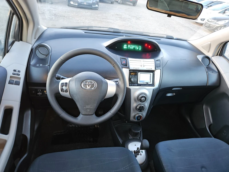 Toyota Yaris 1, 3I-Автоматик-ГАЗ, снимка 15 - Автомобили и джипове - 47610666