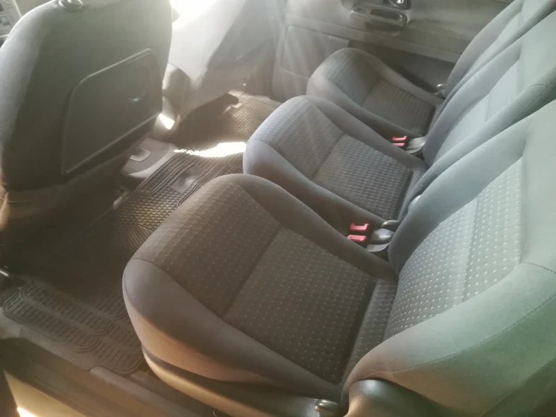 Seat Alhambra  1.9tdi 7места , снимка 8 - Автомобили и джипове - 48198913