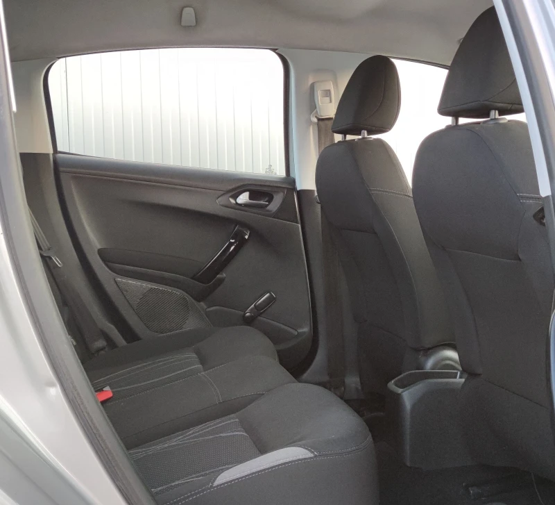 Peugeot 208 1.6HDI* 92к.с* , снимка 14 - Автомобили и джипове - 51418460