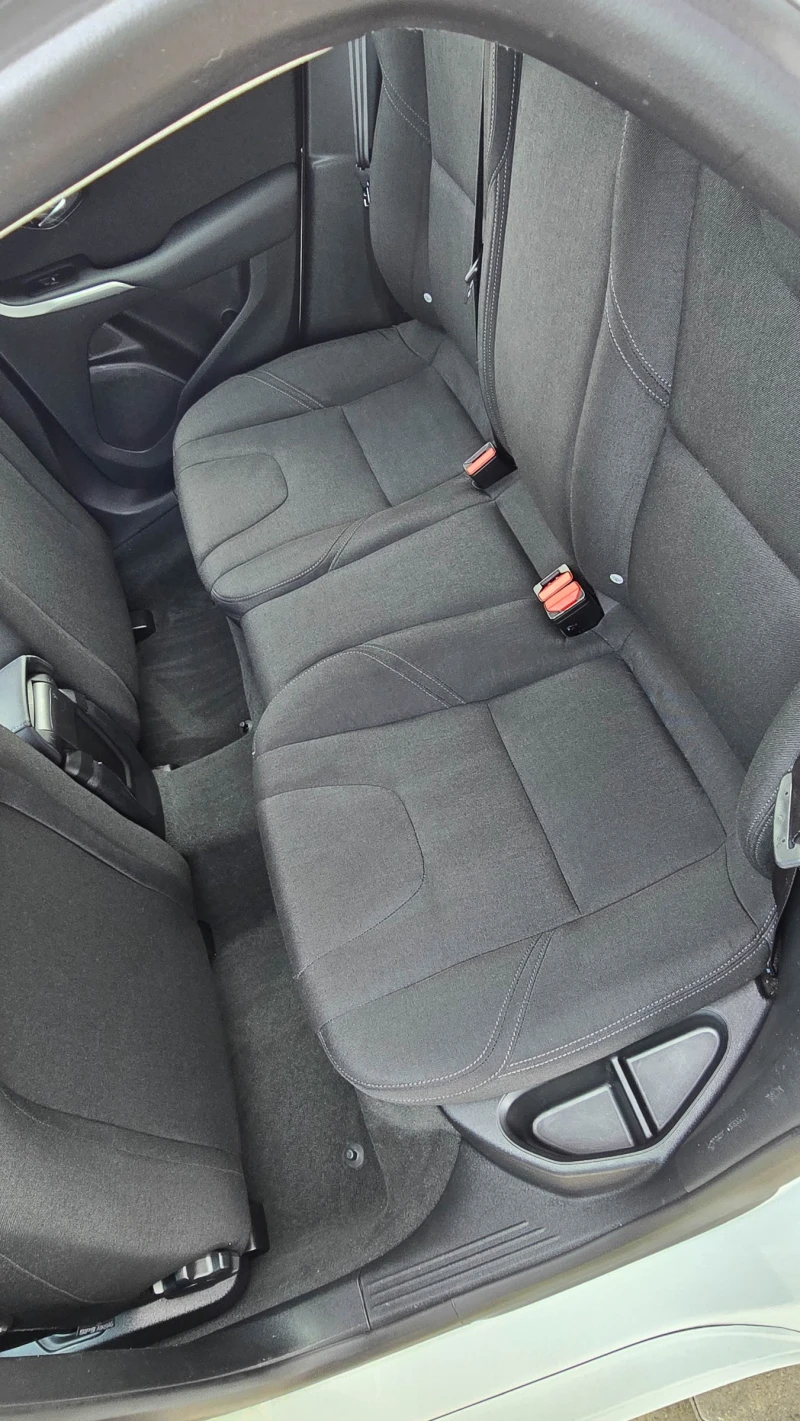 Volvo V40 LED* multimedia* , снимка 11 - Автомобили и джипове - 52293142