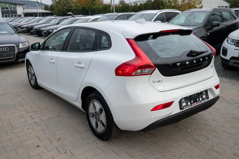 Volvo V40 LED* multimedia* , снимка 6 - Автомобили и джипове - 52293142