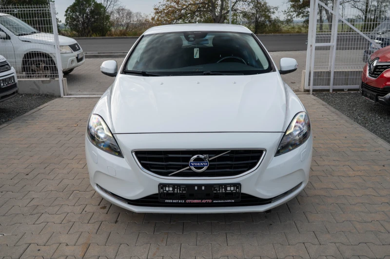 Volvo V40 LED* multimedia* , снимка 4 - Автомобили и джипове - 52293142