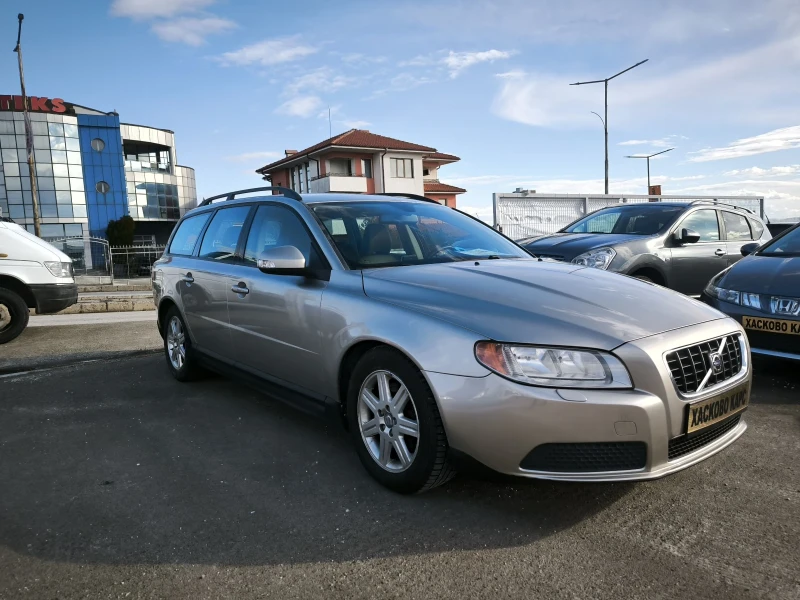 Volvo V70 2.4TD, снимка 3 - Автомобили и джипове - 53395009