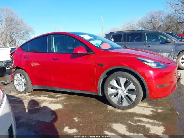 Tesla Model Y * LONG RANGE* DUAL MOTOR* AWD* КОЖА* ПОДГРЕВ* ПАНО, снимка 12 - Автомобили и джипове - 54719373