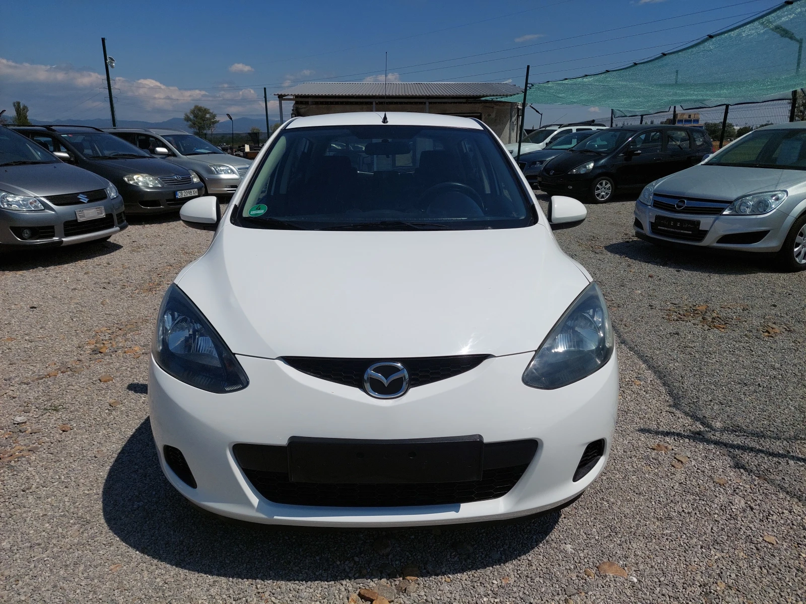 Mazda 2 1.5i Автоматик 110340км. - изображение 2