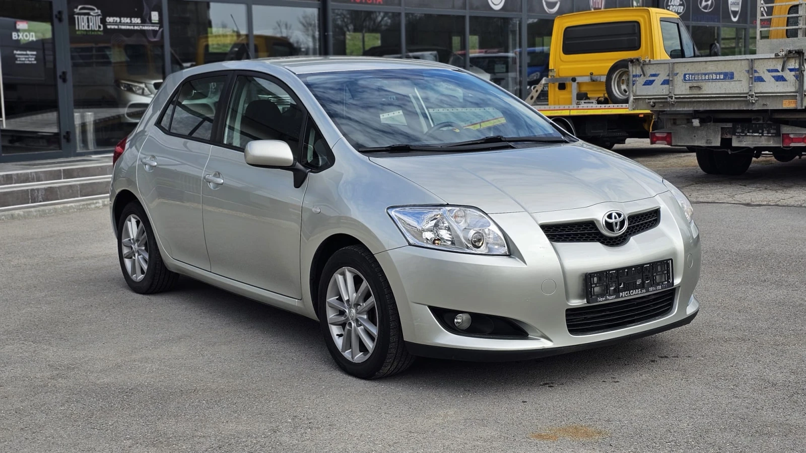 Toyota Auris 1.4VVT-i 5SP-8БР ДЖАНТИ/ГУМИ-СЕРВИЗНА ИСТ.-ЛИЗИНГ | Mobile.bg — изображение 1
