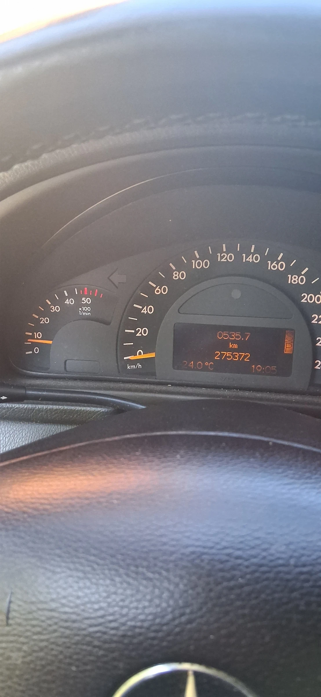 Mercedes-Benz C 200  - изображение 2