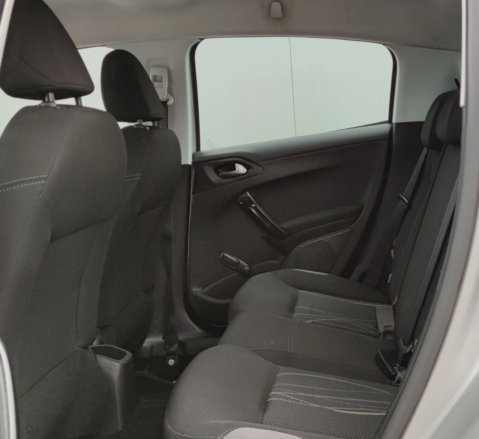 Peugeot 208 1.6HDI* 92�.�*  | Mobile.bg � ����������� 9