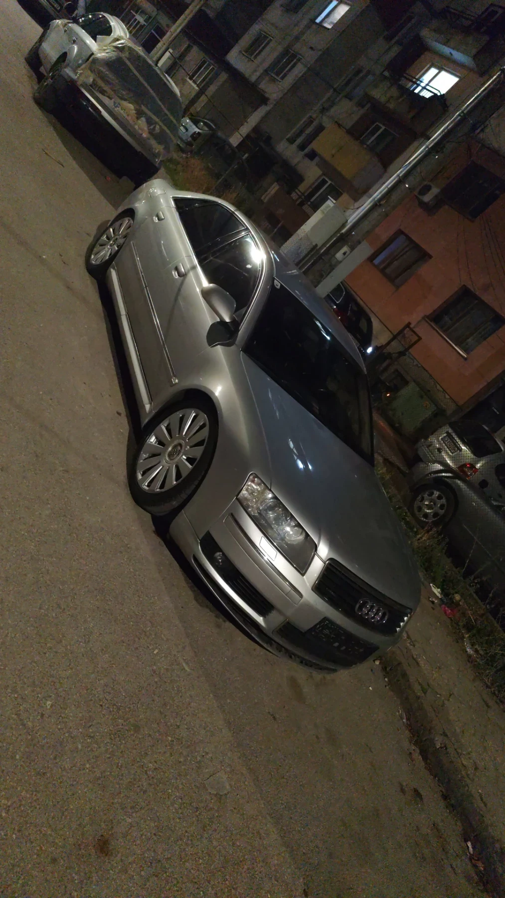 Audi A8  - изображение 2