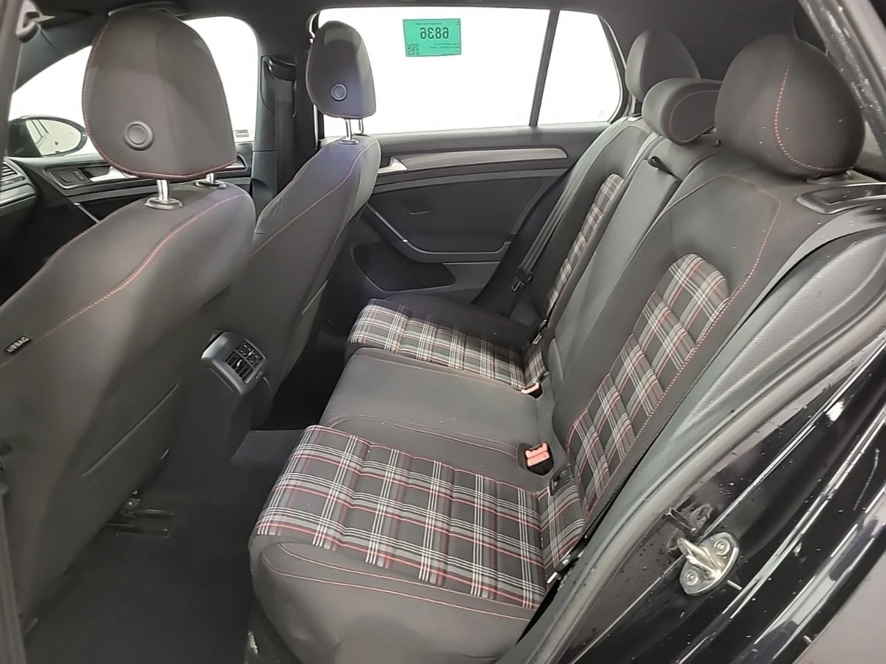 VW Golf *  *    *   *  | Mobile.bg   13