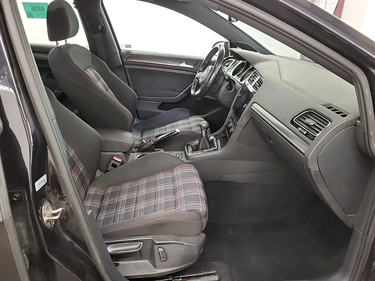 VW Golf *  *    *   *  | Mobile.bg   14