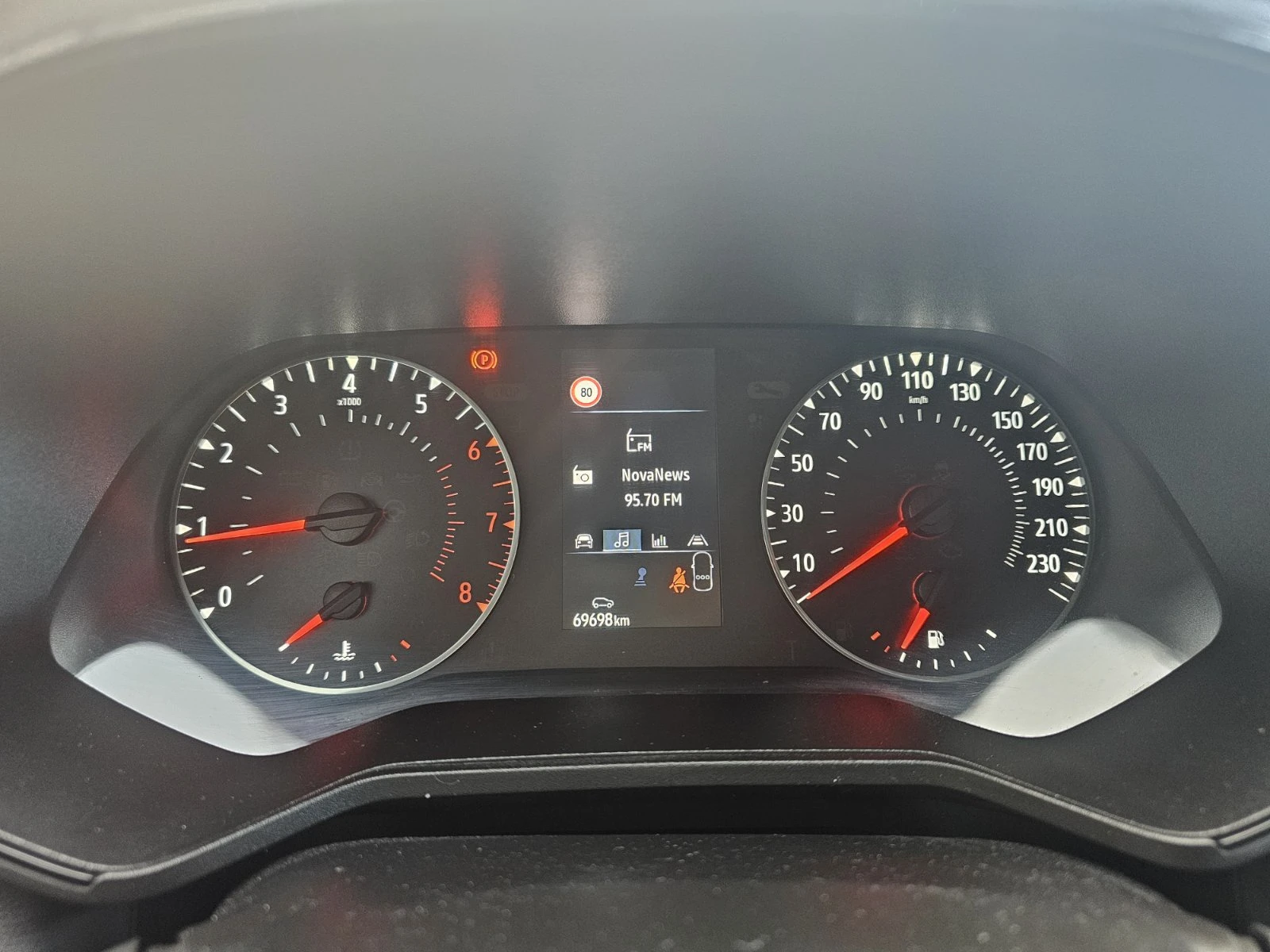 Renault Clio 1.0 TCe 90 Stop&Start LPG - изображение 8