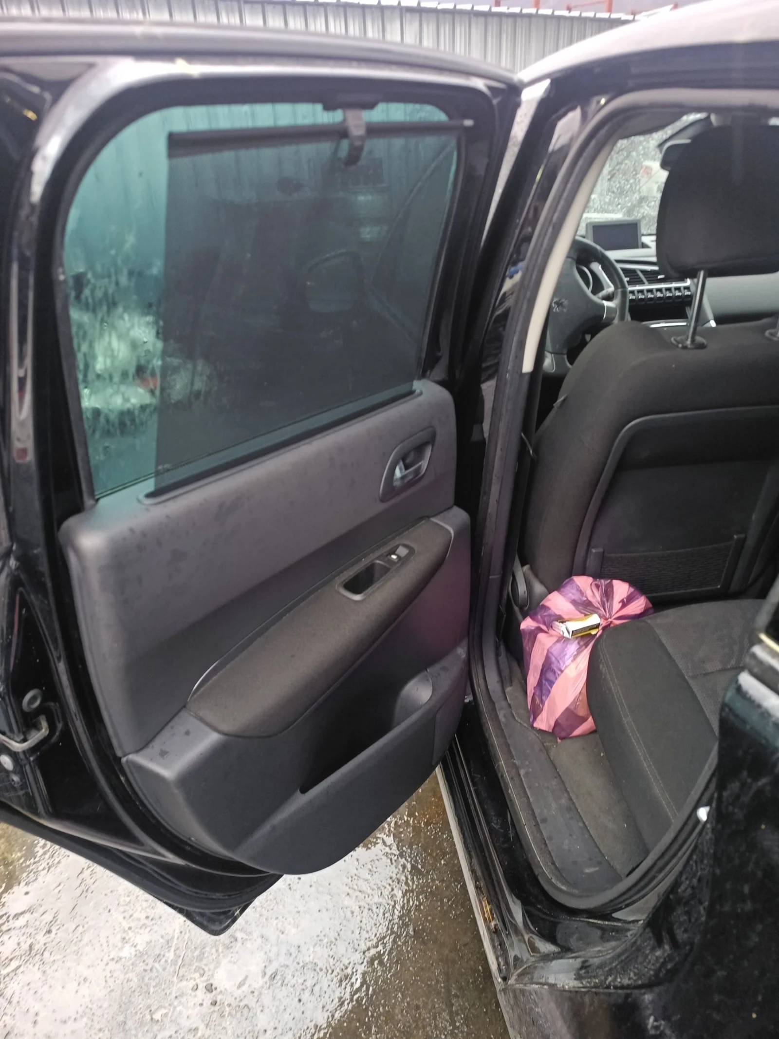 Peugeot 3008 2.0 HDI - изображение 4