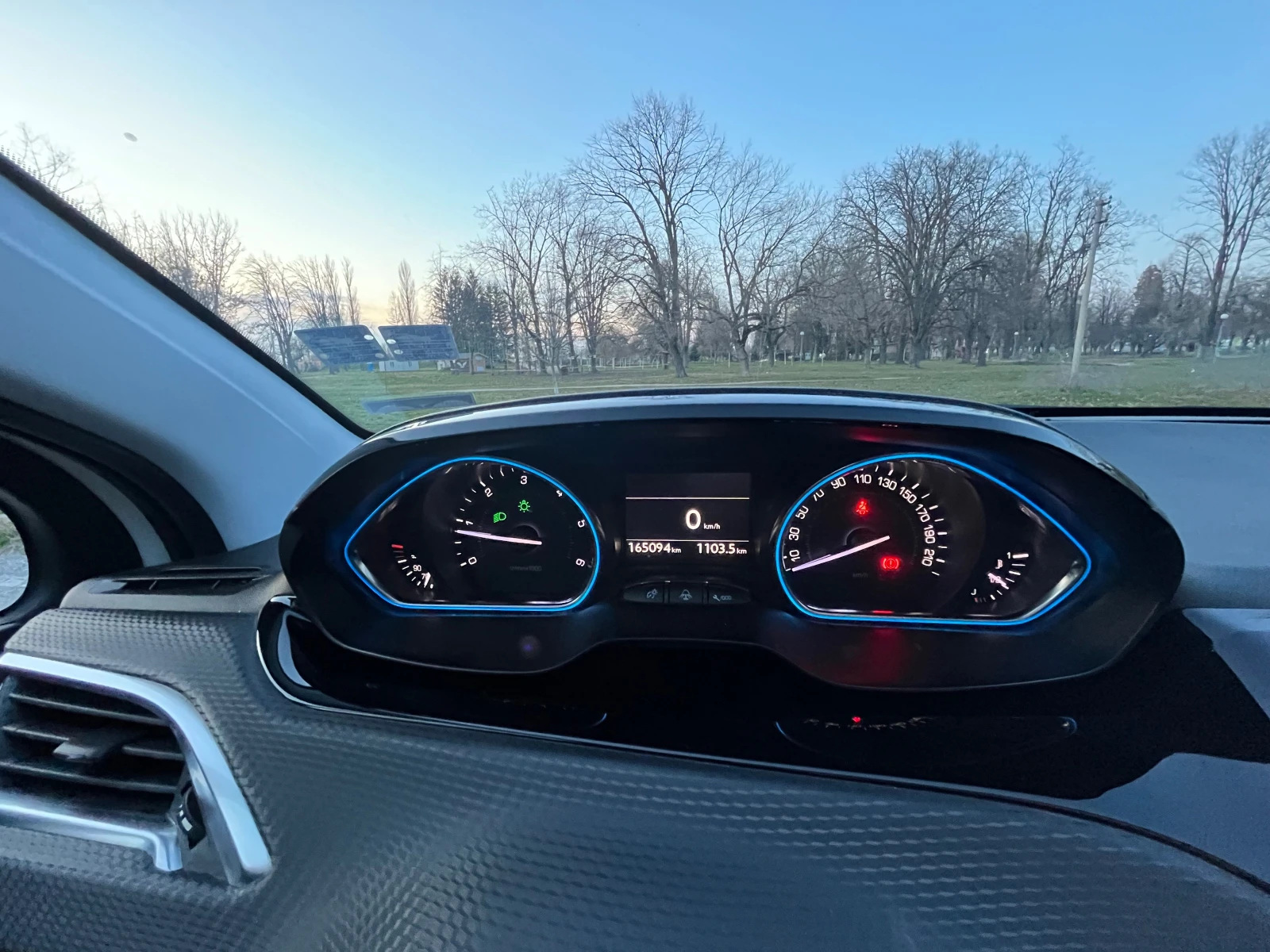 Peugeot 2008 1.6 HDI - изображение 5