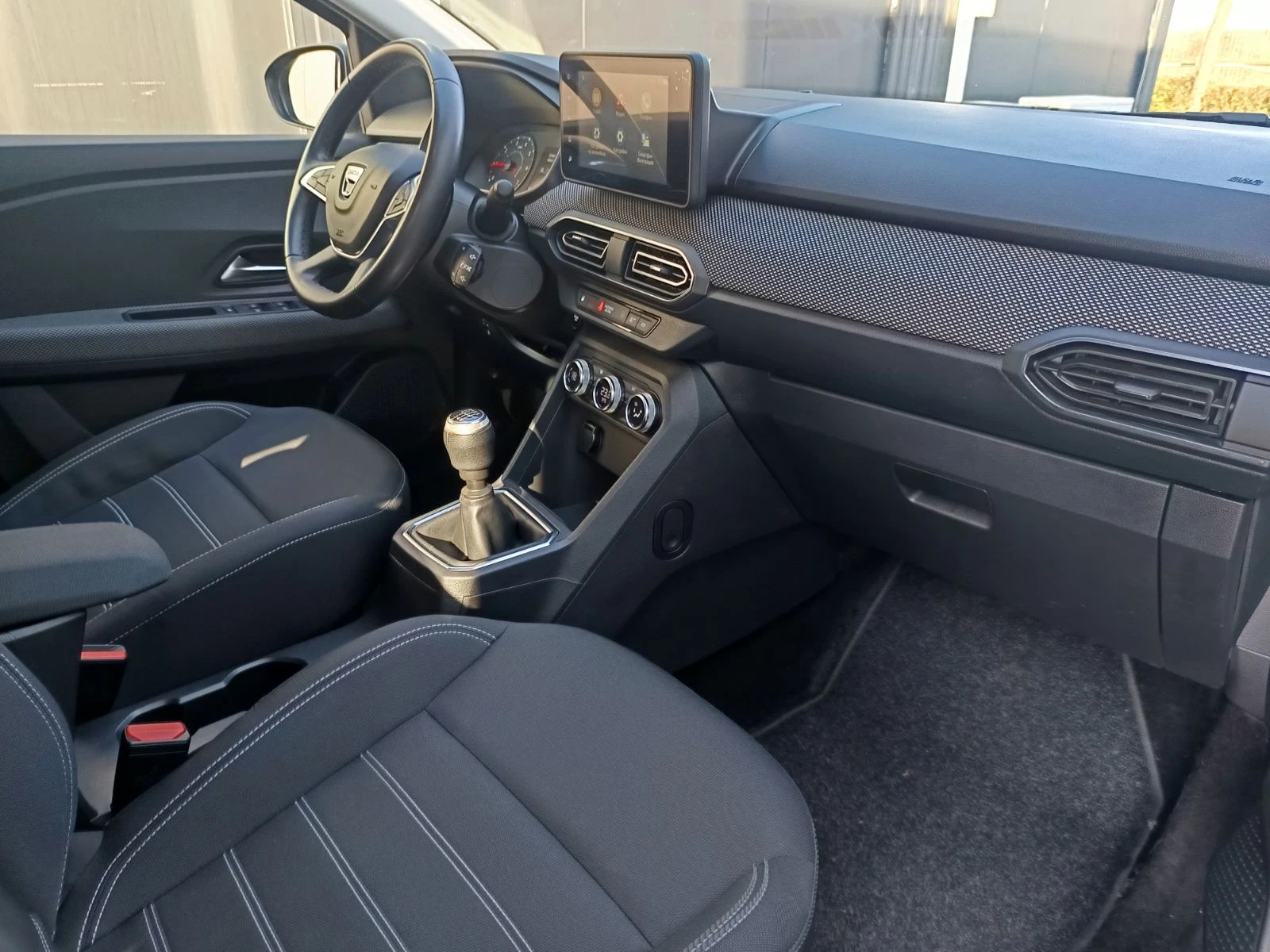 Dacia Jogger 1.0ECO-G 100к.с./ 6+ 1(места), снимка 12 - Автомобили и джипове - 53769728