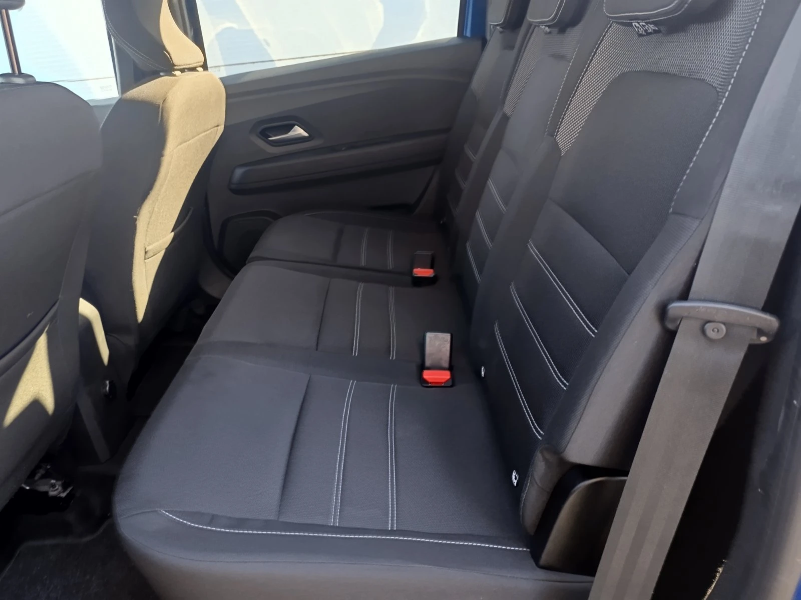 Dacia Jogger 1.0ECO-G 100к.с./ 6+ 1(места), снимка 15 - Автомобили и джипове - 53769728