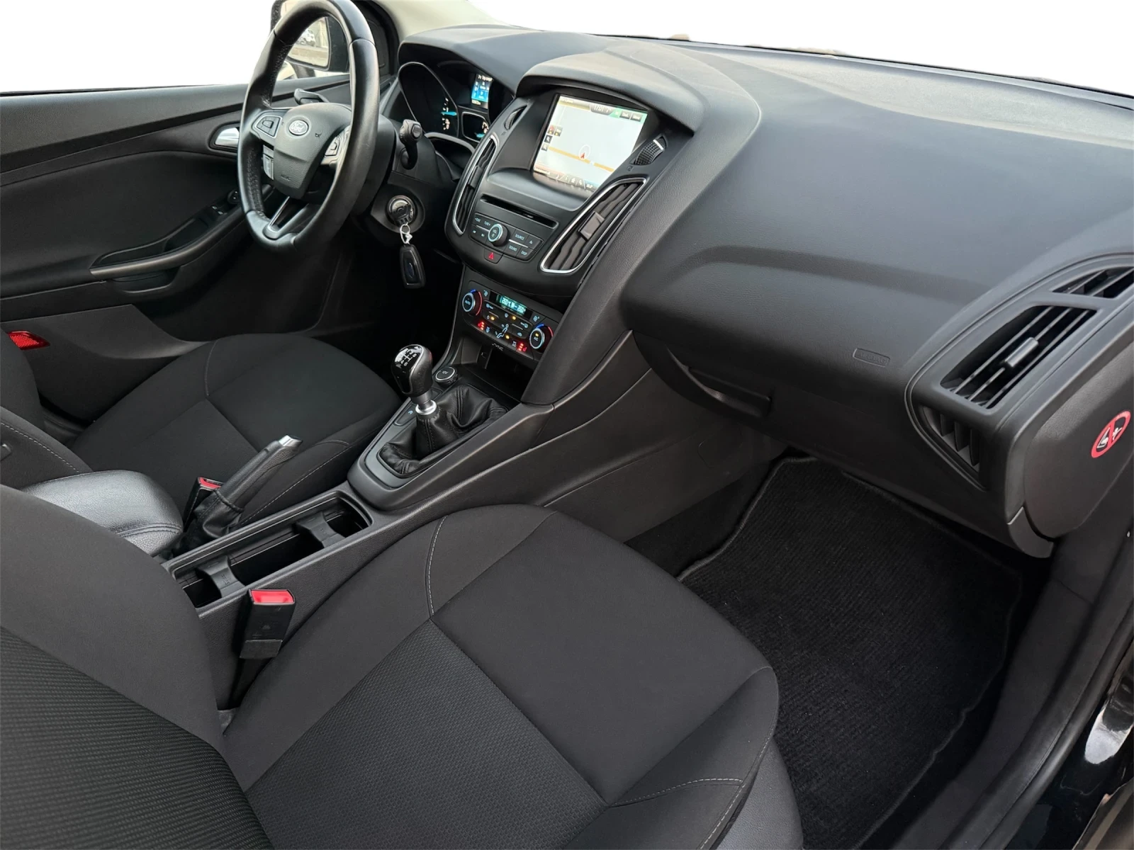 Ford Focus 1.5/Navi/PDC/120ps/Euro6, снимка 12 - Автомобили и джипове - 53838978