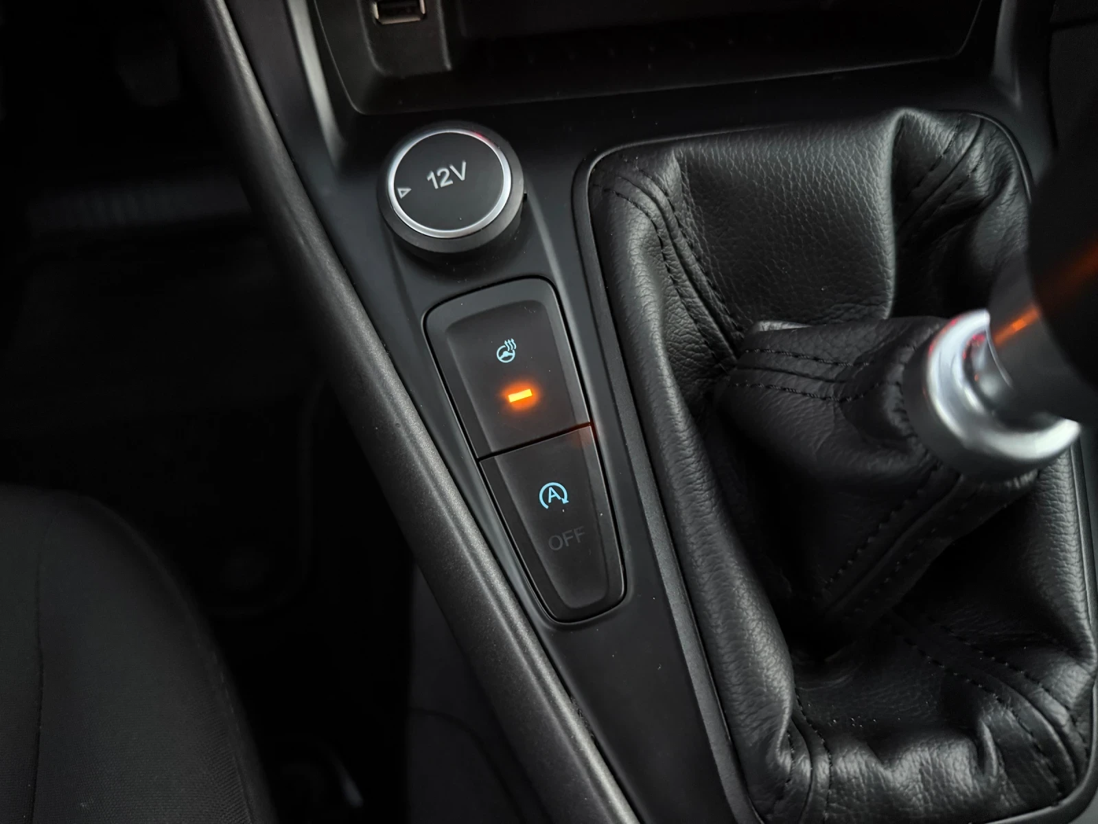 Ford Focus 1.5/Navi/PDC/120ps/Euro6, снимка 14 - Автомобили и джипове - 53838978