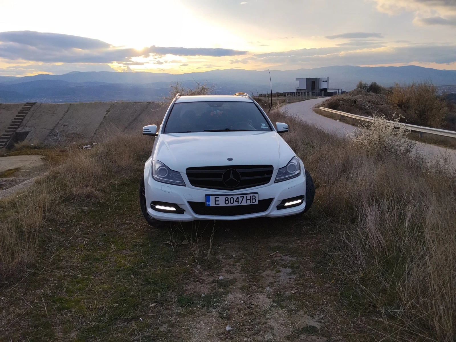 Mercedes-Benz C 200, снимка 4 - Автомобили и джипове - 54031801