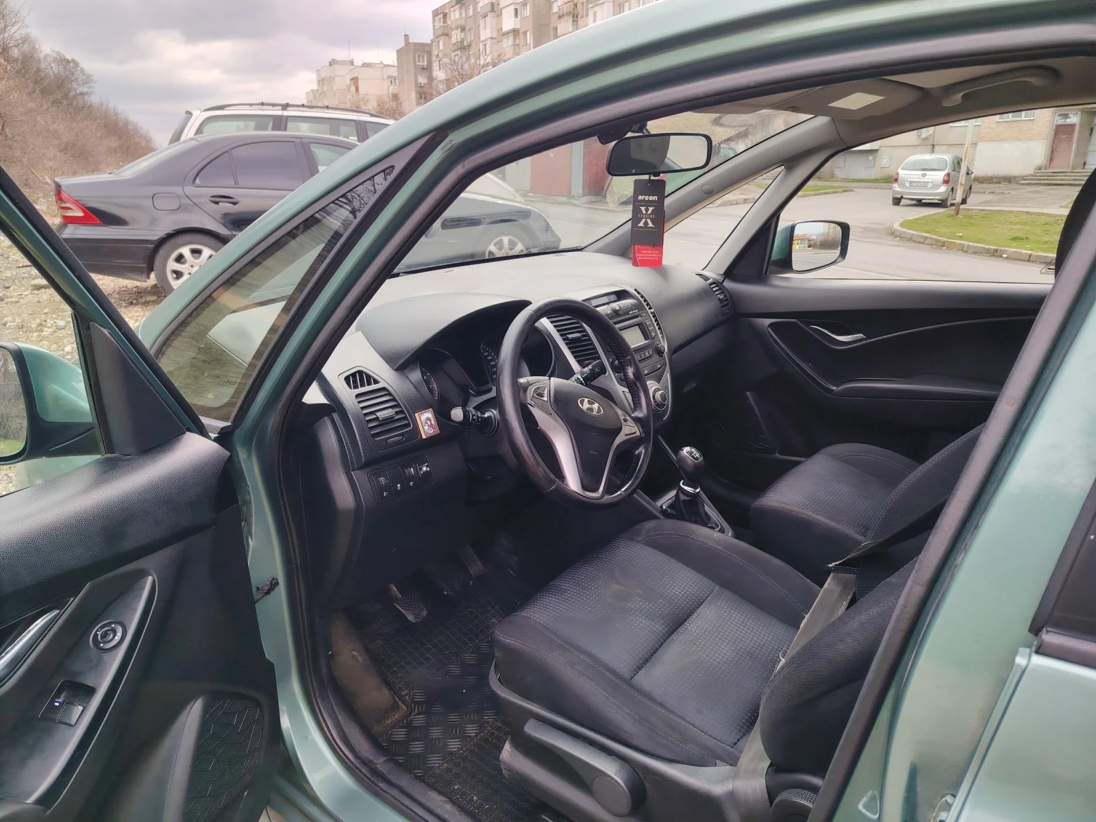 Hyundai Ix20 1, 6 ГАЗ, снимка 7 - Автомобили и джипове - 54346222