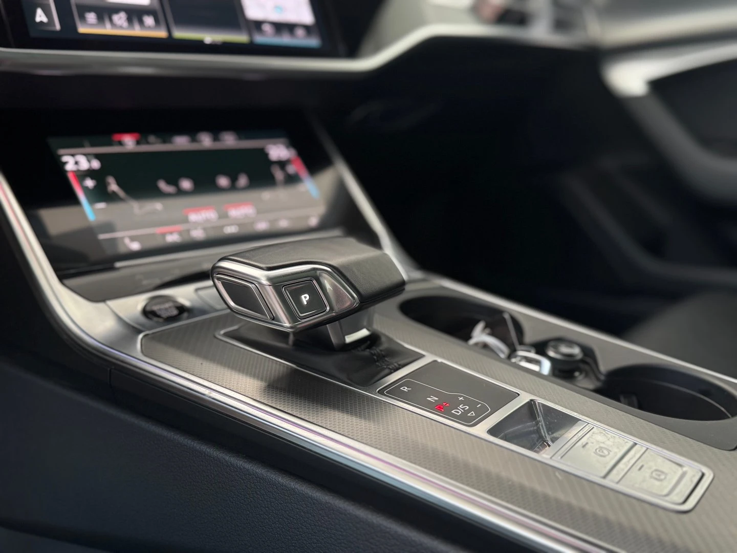 Audi A6, снимка 12 - Автомобили и джипове - 54765497