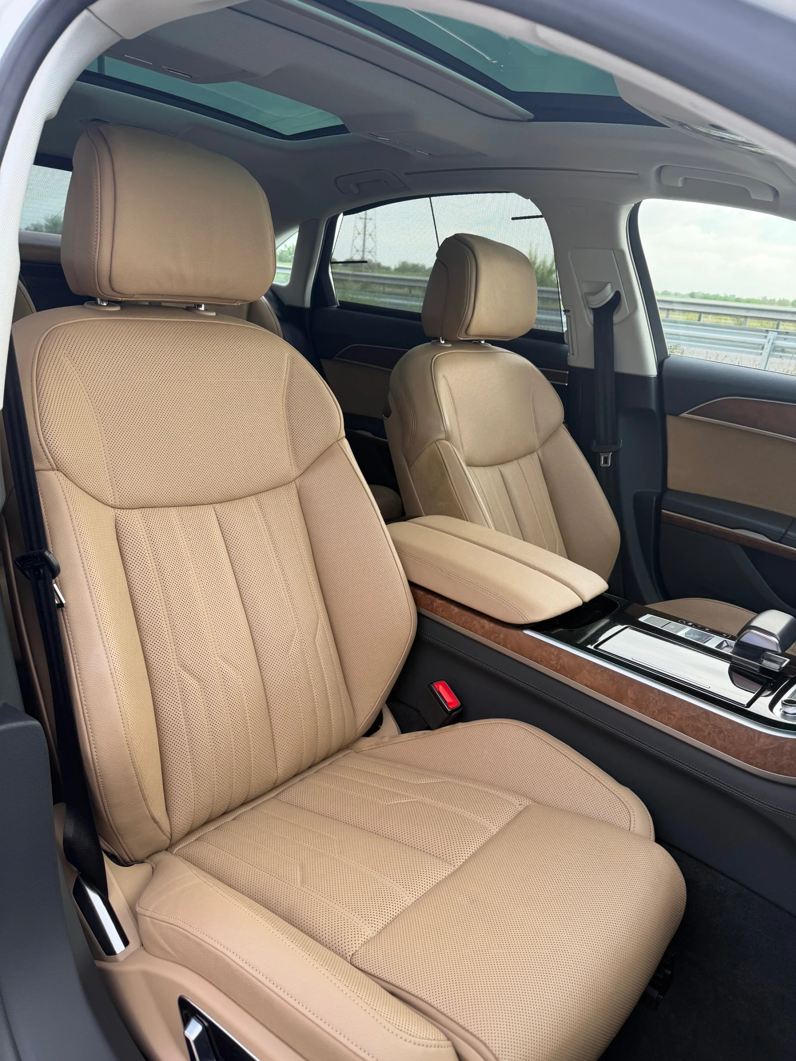 Audi A8 LONG 60000 KM, снимка 13 - Автомобили и джипове - 54502534