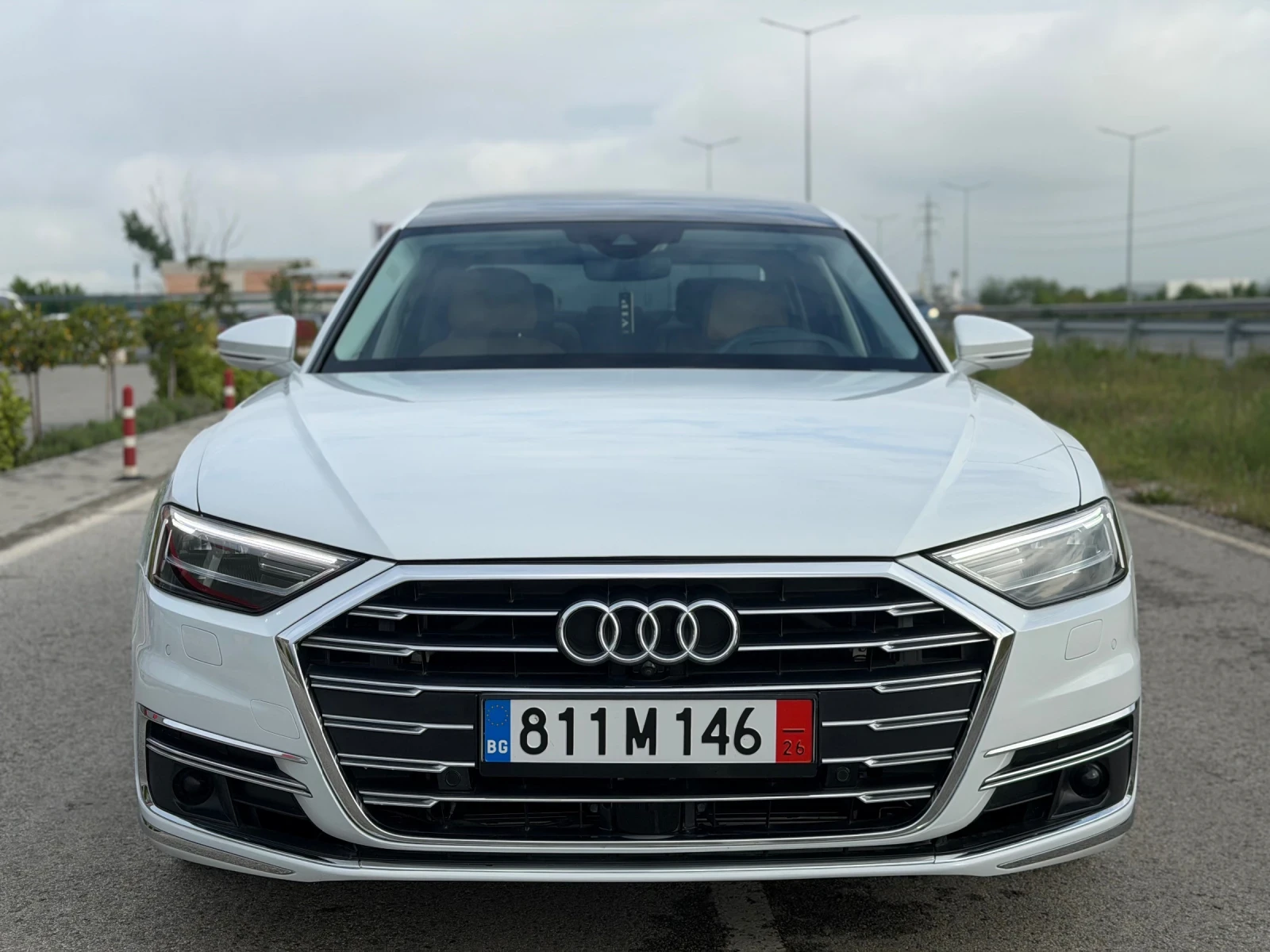Audi A8 LONG 60000 KM, снимка 7 - Автомобили и джипове - 54502534