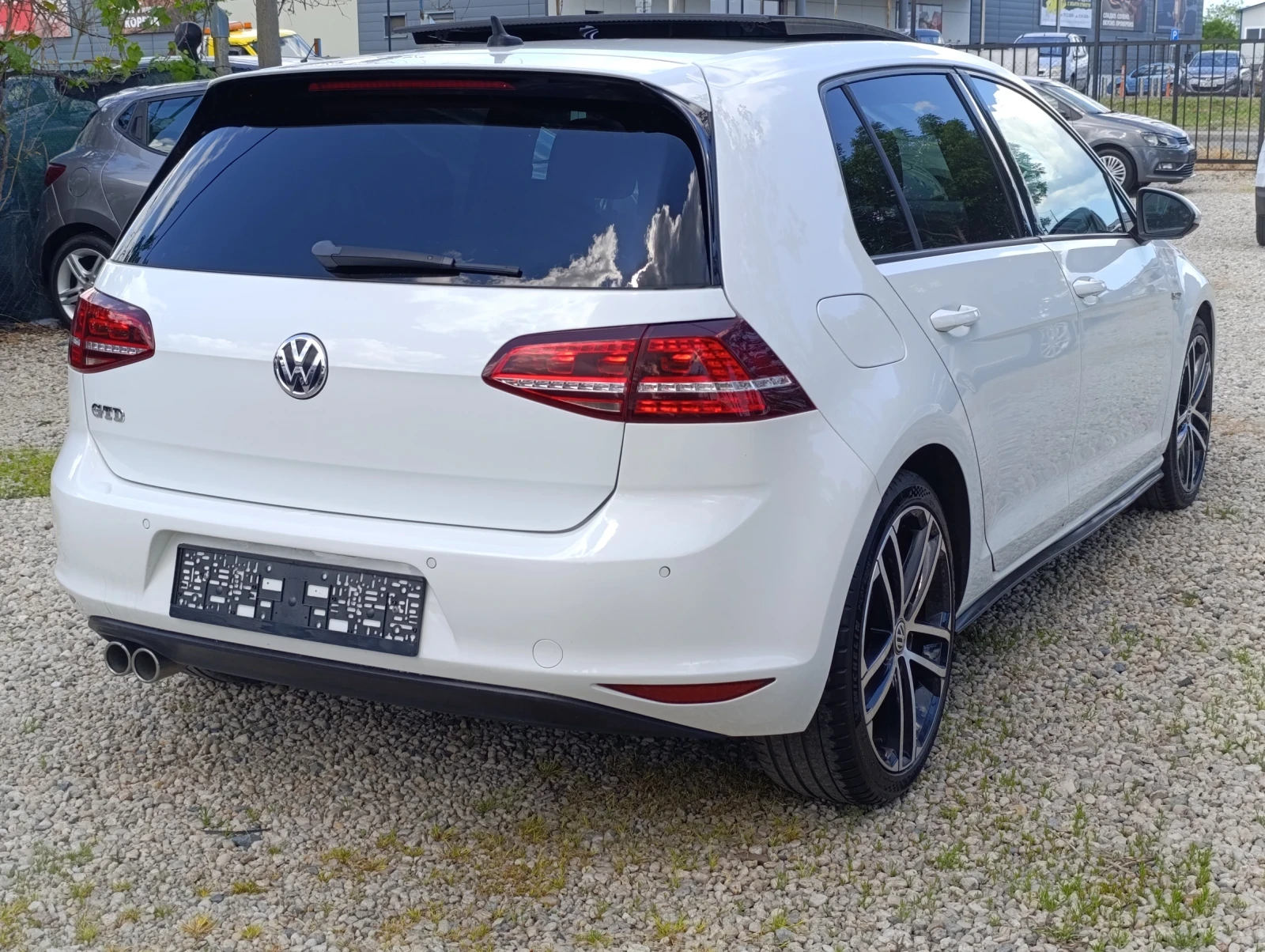 VW Golf 2.0 GTD, снимка 8 - Автомобили и джипове - 54593475