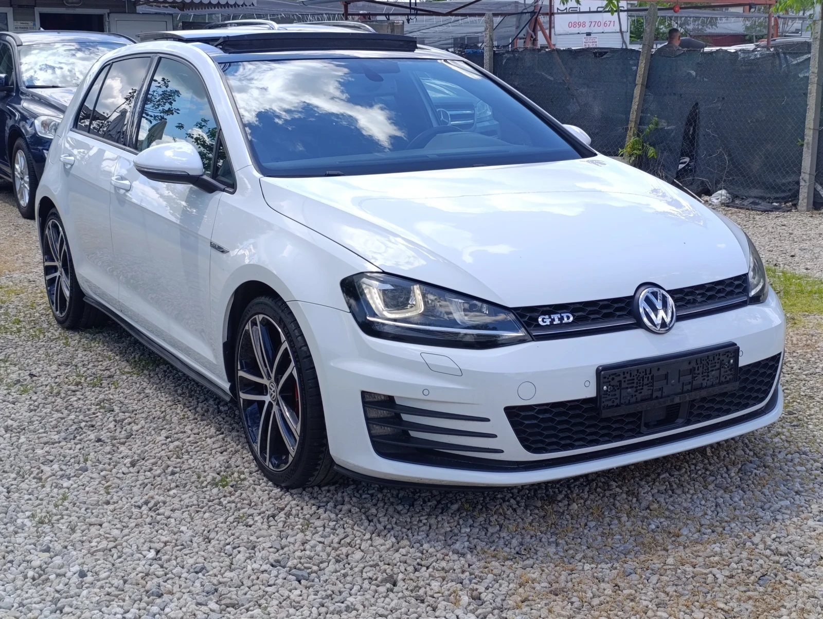 VW Golf 2.0 GTD, снимка 3 - Автомобили и джипове - 54593475