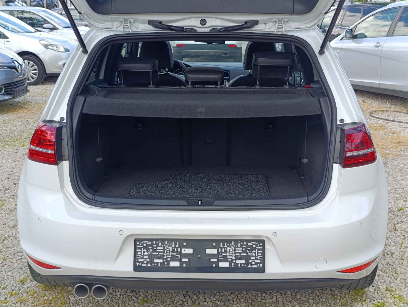 VW Golf 2.0 GTD, снимка 7 - Автомобили и джипове - 54593475