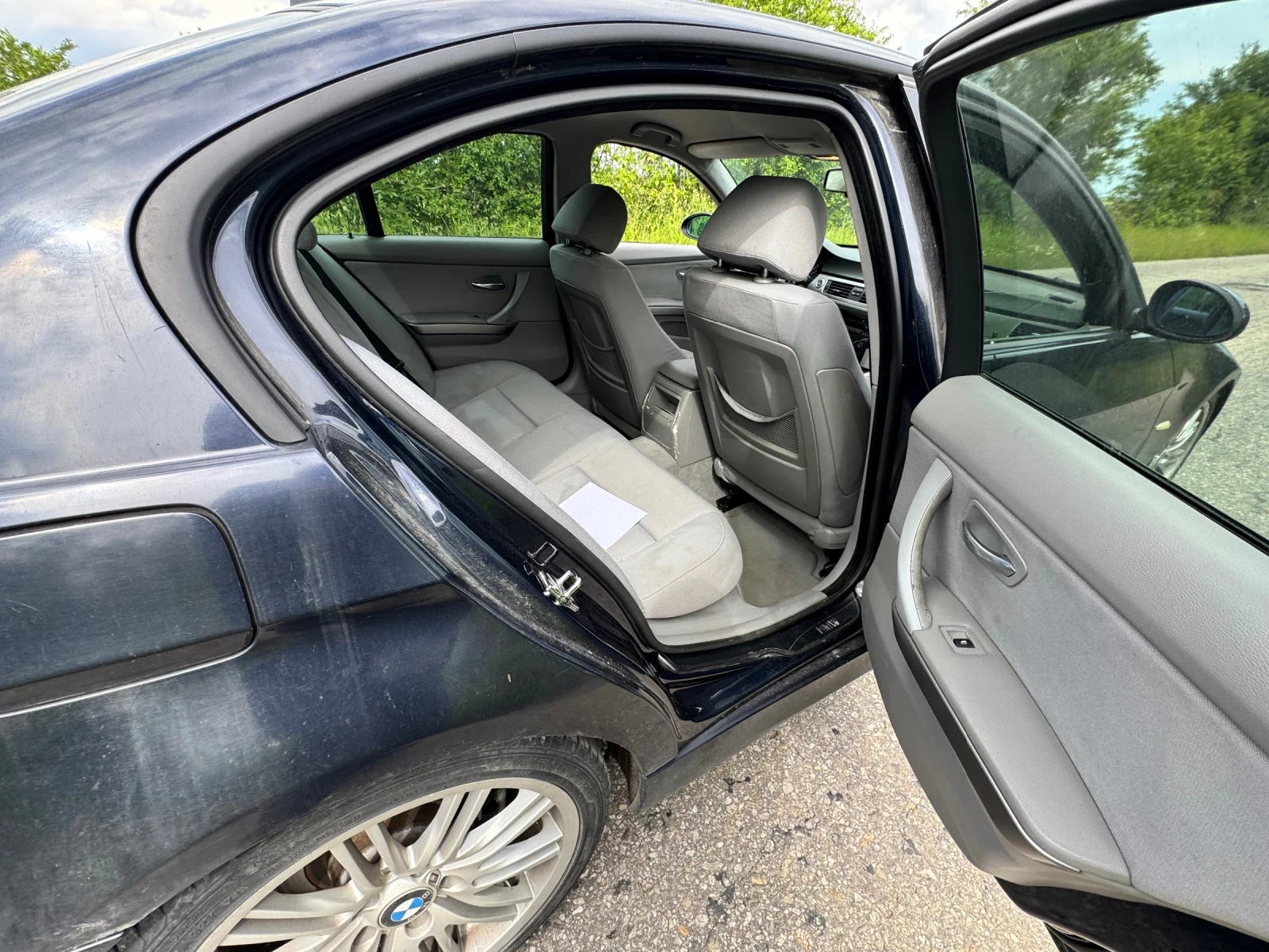 BMW 320, снимка 14 - Автомобили и джипове - 54650144