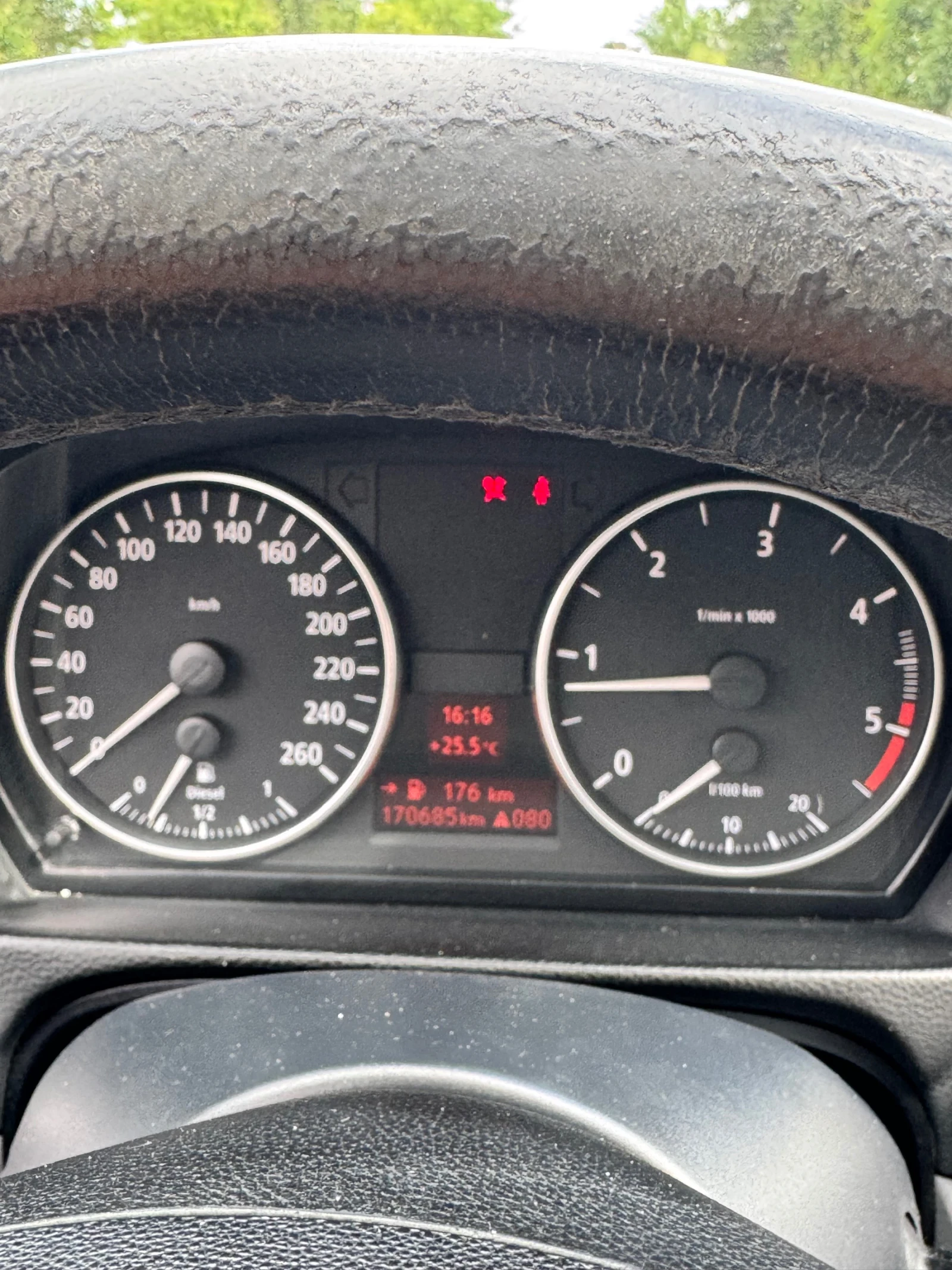BMW 320, снимка 8 - Автомобили и джипове - 54650144