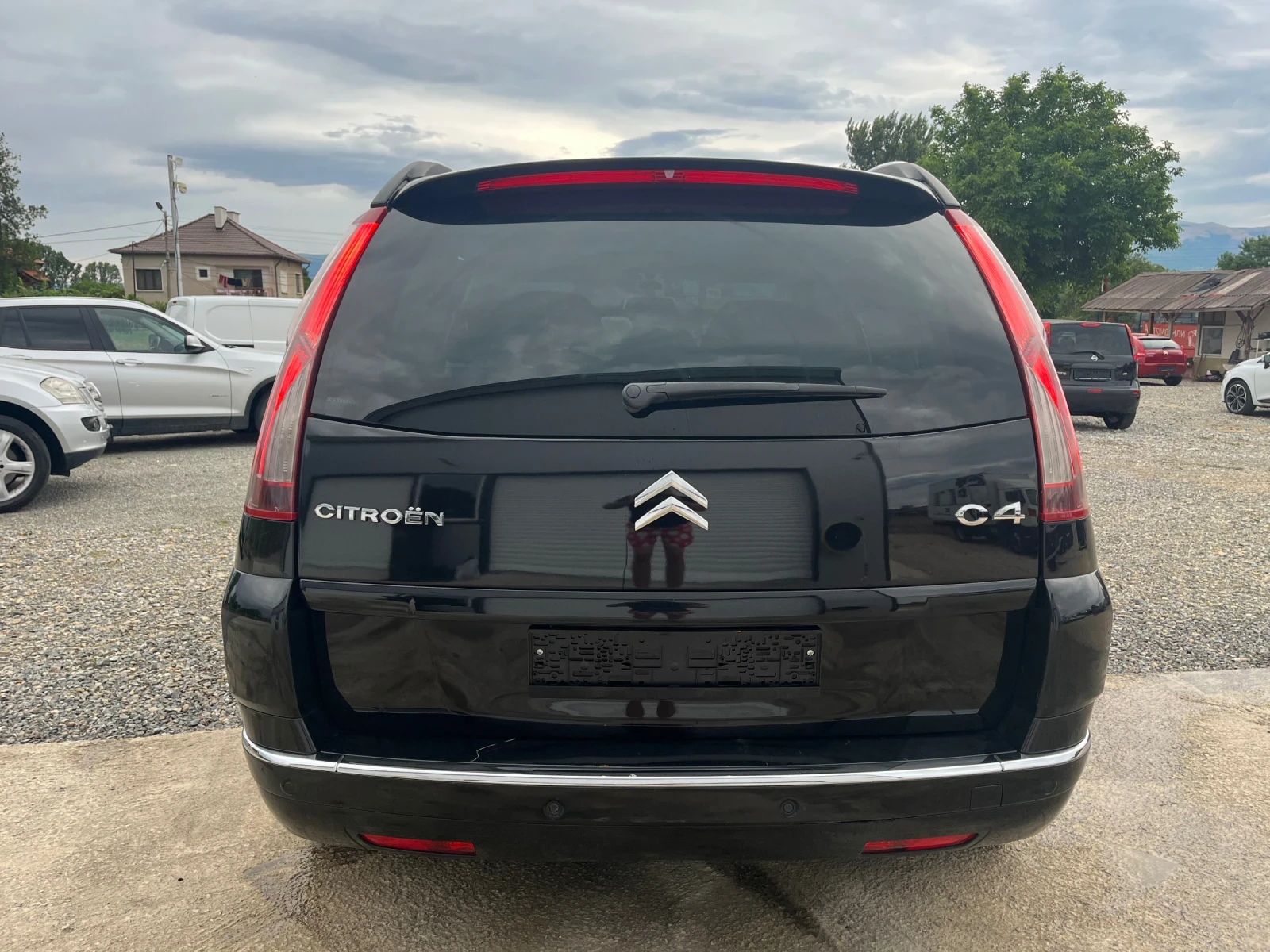 Citroen Grand C4 Picasso 2.0HDi Автоматик /7 местен , снимка 4 - Автомобили и джипове - 55227542