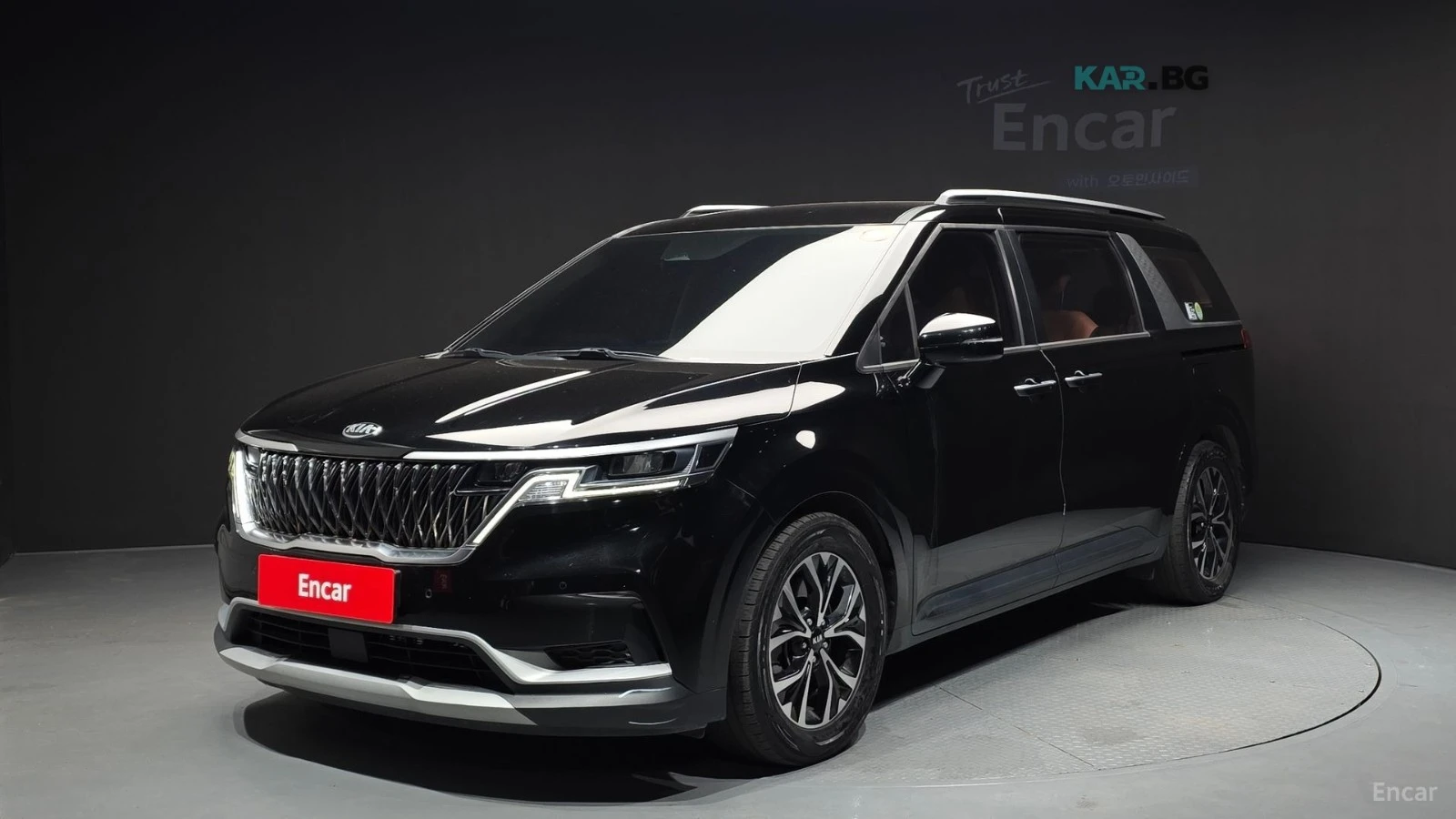 Kia Carnival 9-seater Prestige* КОЖА* ОБДУХВ* НАВИ* 