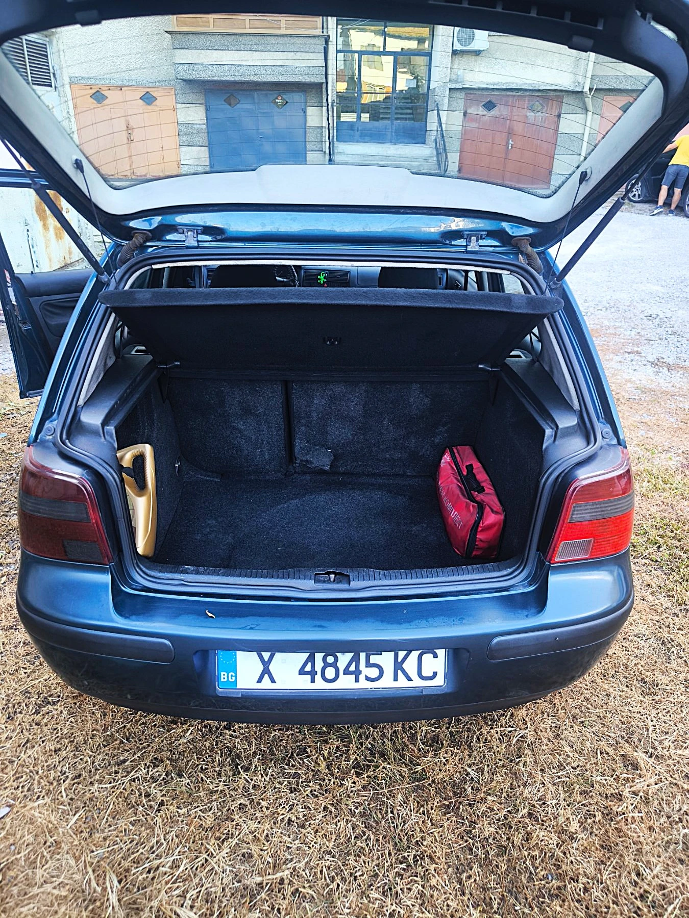 VW Golf 1.9TDI 101HP KLIMA , снимка 8 - Автомобили и джипове - 55398098