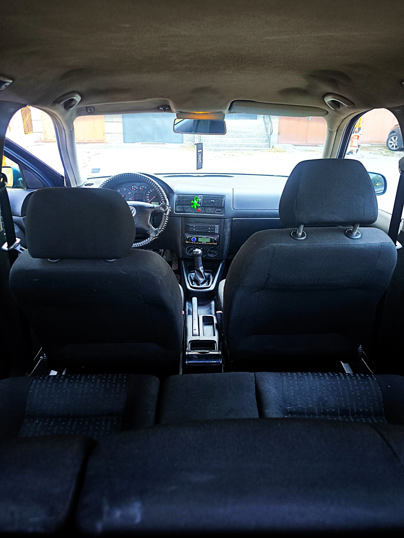 VW Golf 1.9TDI 101HP KLIMA , снимка 13 - Автомобили и джипове - 55398098