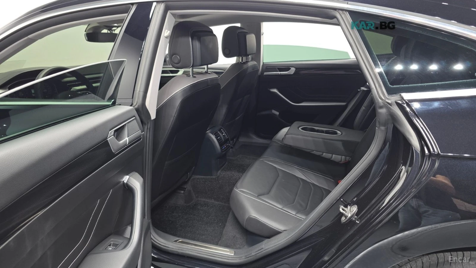 VW Arteon ОБДУХВАНЕ* ПОДГРЕВ* HEADUP* 360 КАМЕРА* МАСАЖ* ПАМ, снимка 11 - Автомобили и джипове - 55729575