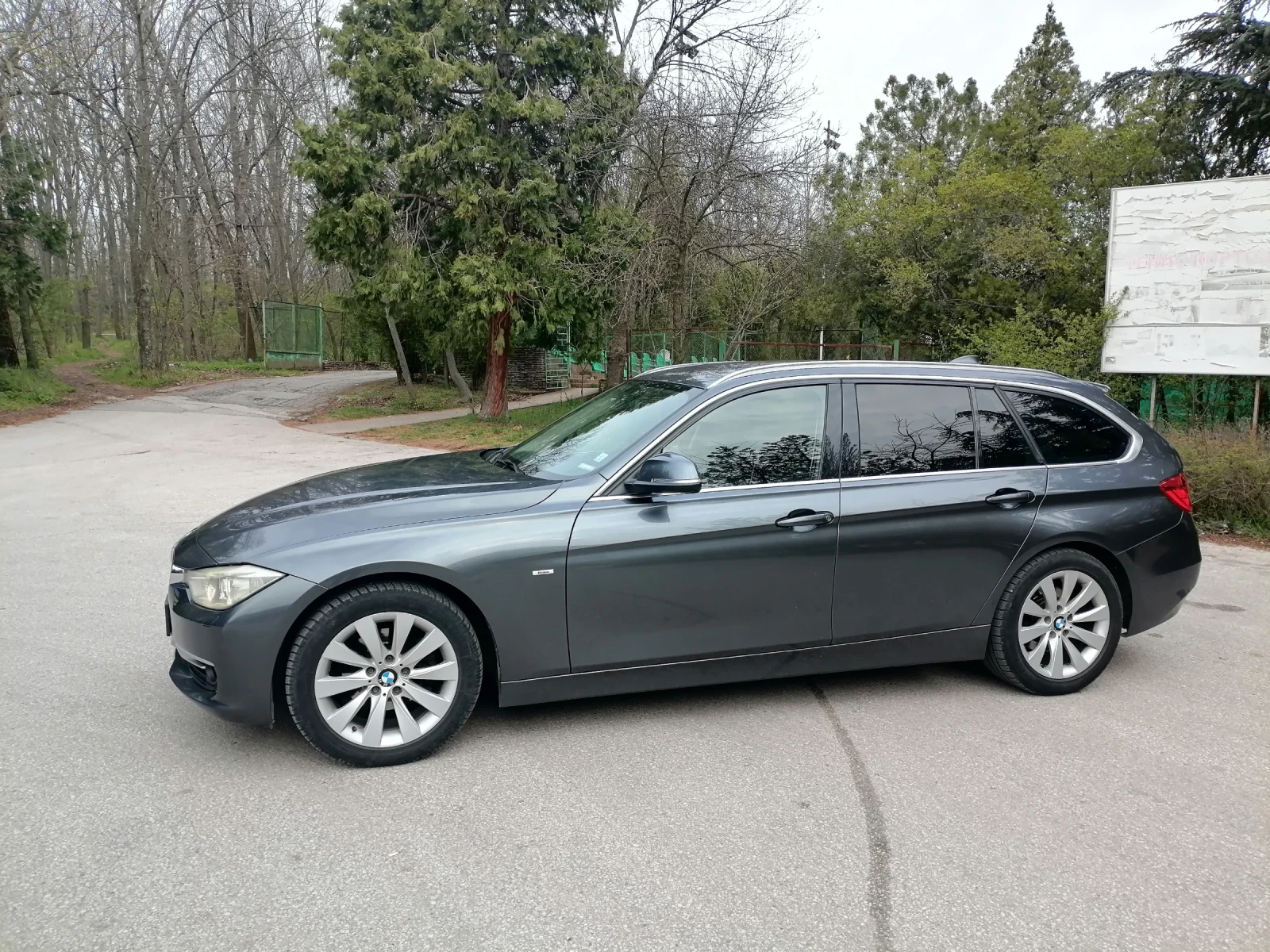 BMW 320 2.0 D, снимка 4 - Автомобили и джипове - 55957959