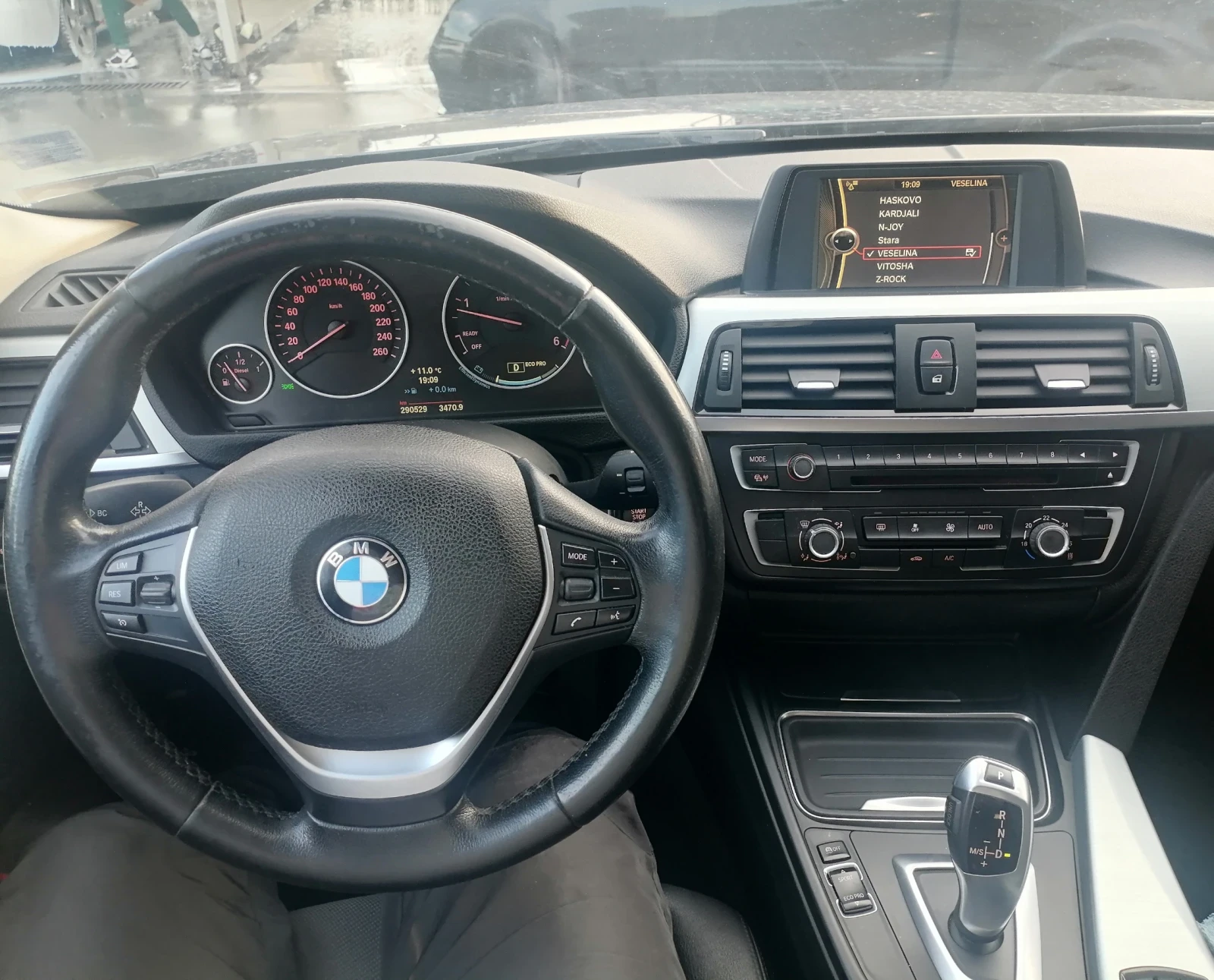 BMW 320 2.0 D, снимка 9 - Автомобили и джипове - 55957959